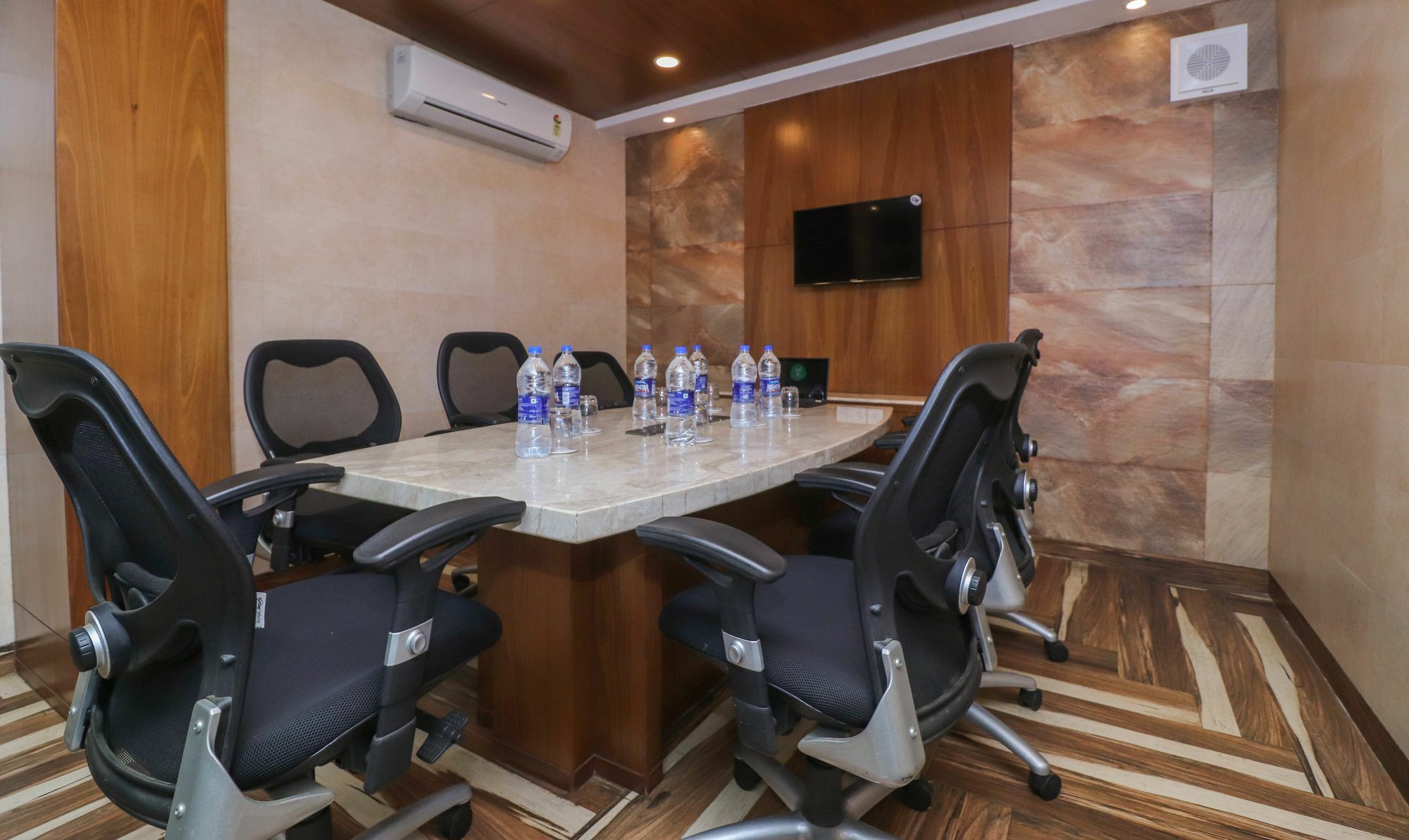 Capital O 8318 Beeu Guest House Liluah Luaran gambar